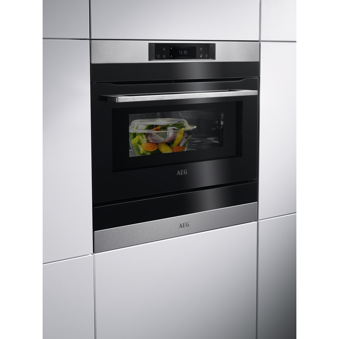 AEG - Compact oven - KMK768080M