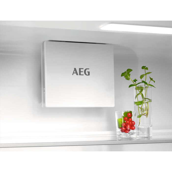 AEG - Integrated fridge freezer - NSC7G751ES