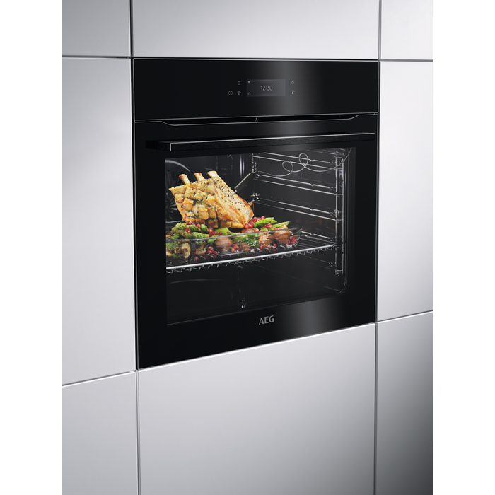 AEG - Pyrolytic oven - BPK748380B