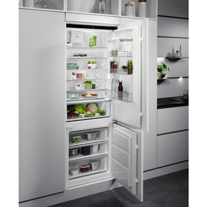 AEG - Integrated fridge freezer - NSC7G751ES