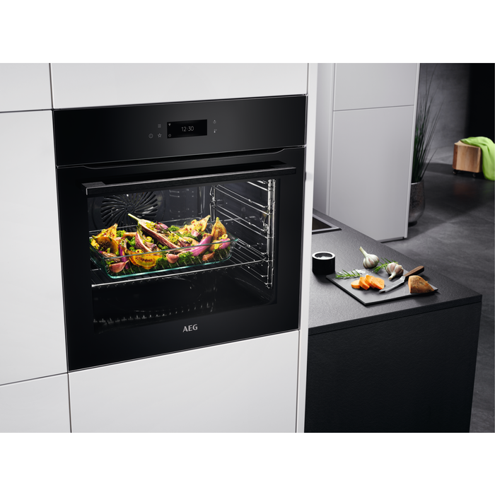 AEG - Pyrolytic oven - BPK748380B