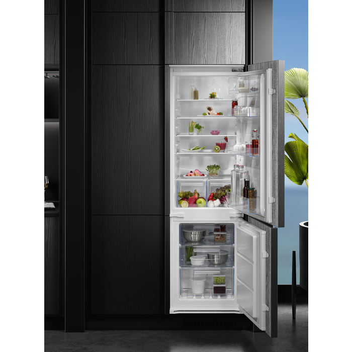 AEG - Integrated fridge freezer - OSC6N181ES