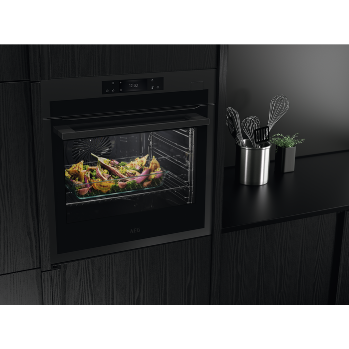 AEG - Pyrolytic oven - BSE778380T